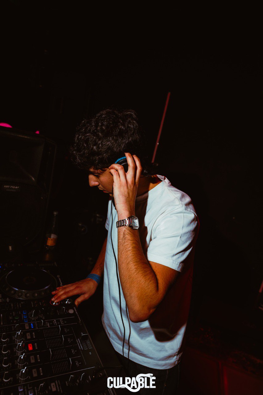DJ LABØ en acción