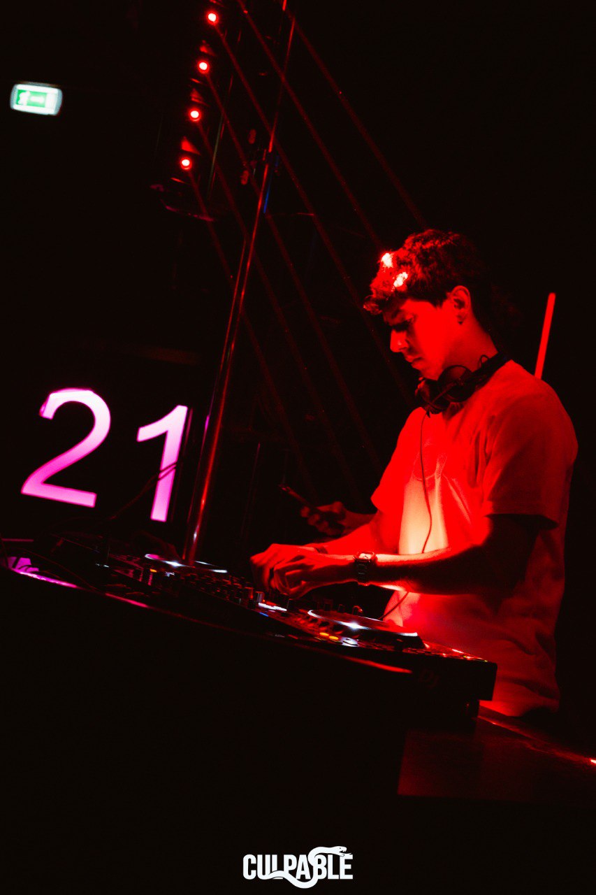 DJ LABØ en acción